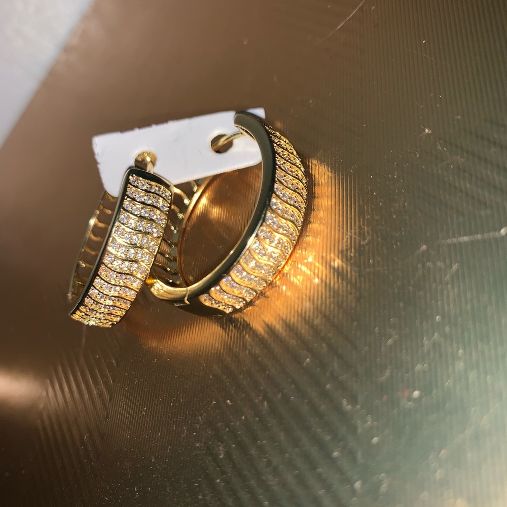 Jewelry for woman.